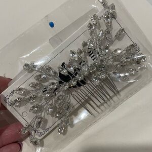 Elegant Silver Hair Comb